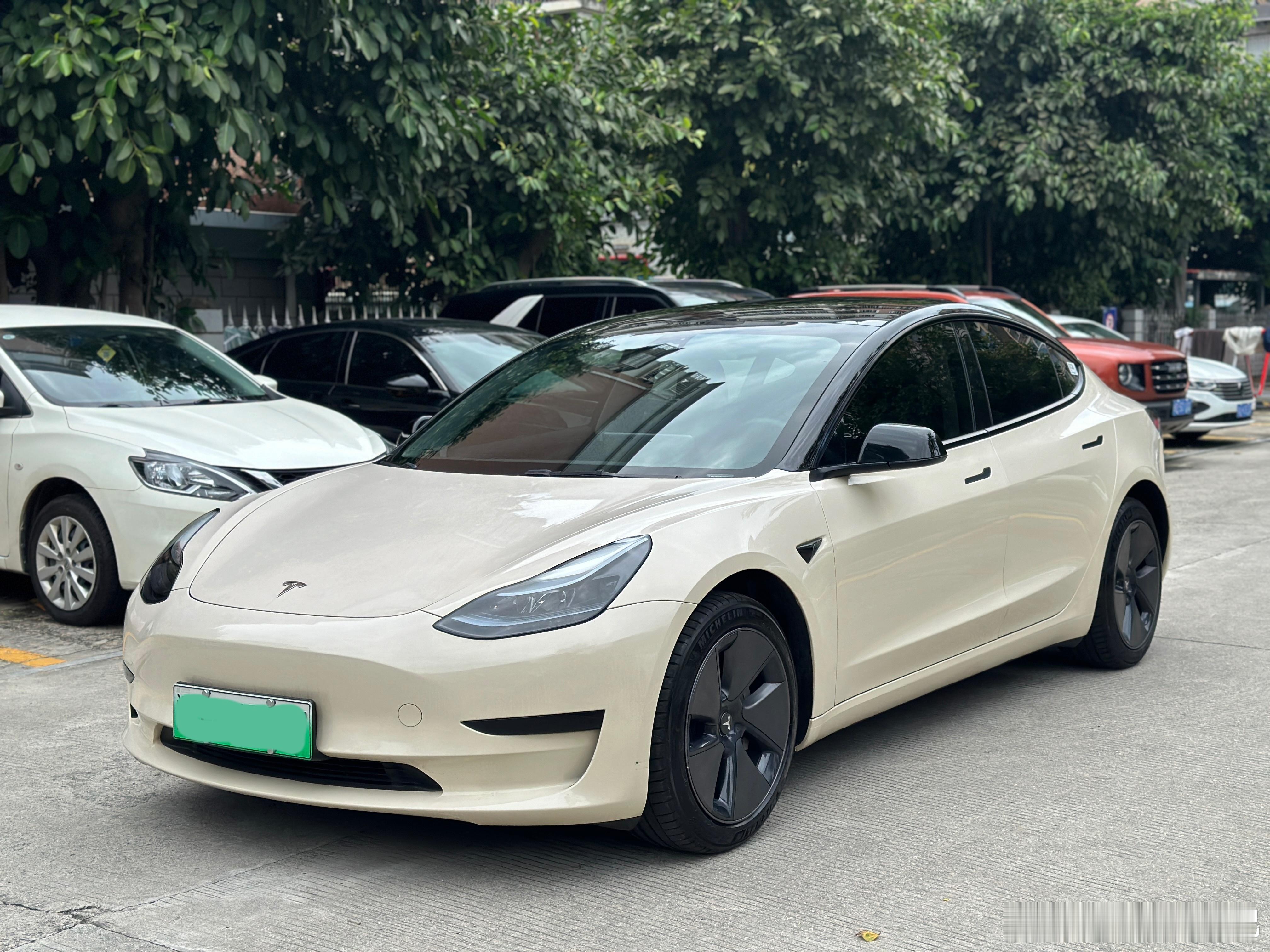 #于恒二手车库[超话]##厦门二手车##二手车# 车况好的特斯拉是真好卖，昨天到