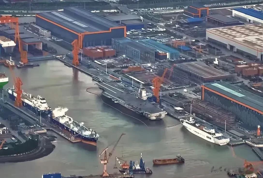 来了来了，福建舰要海试了，真是万众期待的事情，这应该是军迷今年最关心的事情了，根