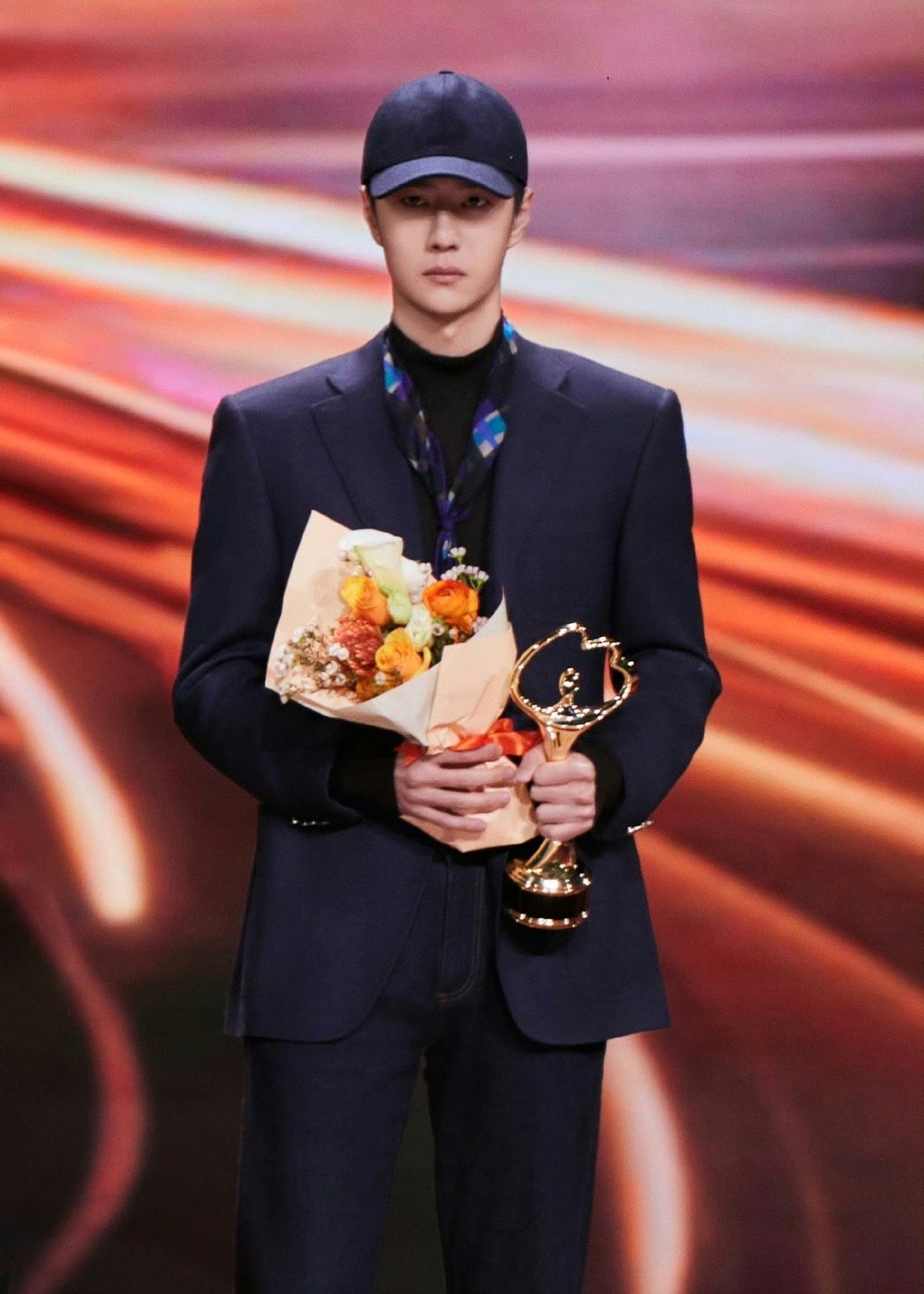 那时候还不知道这叫冷脸萌王一博