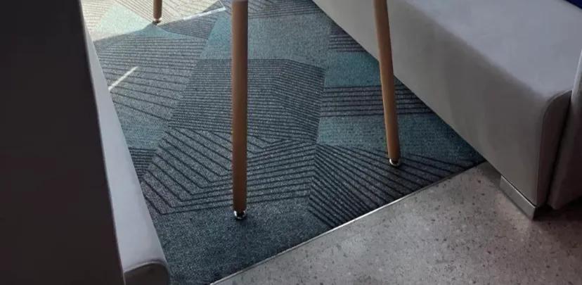 这才是工作啊以前都是卖命
软件从业者，毕业后呆过国企(类国企)、创业公司、大厂，