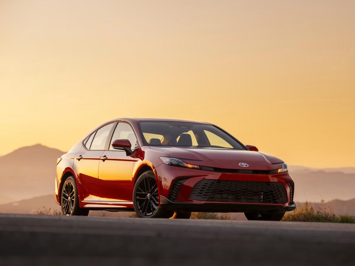 【凯美瑞在日本停产！将从美国进口！】
谁能想到，丰田的当家车型，全球大卖的凯美瑞