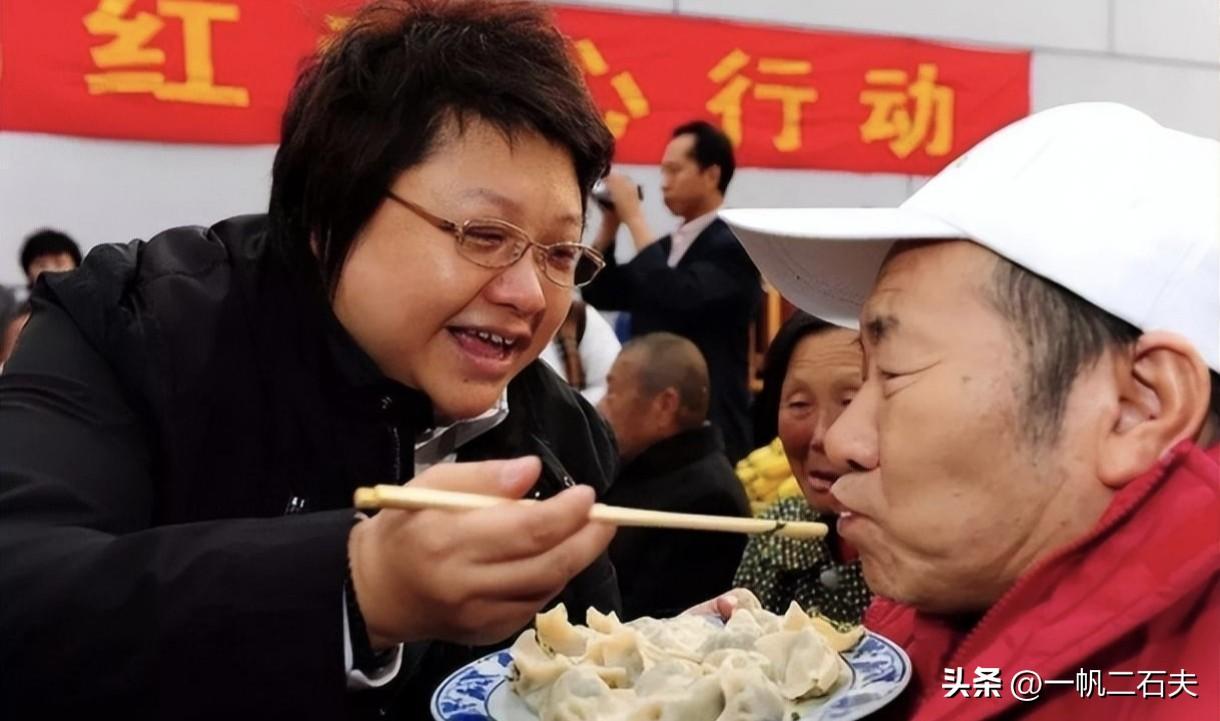 韩红就是造福人类的小蜜蜂
    [微风][微风][微风][比心][微风][微风
