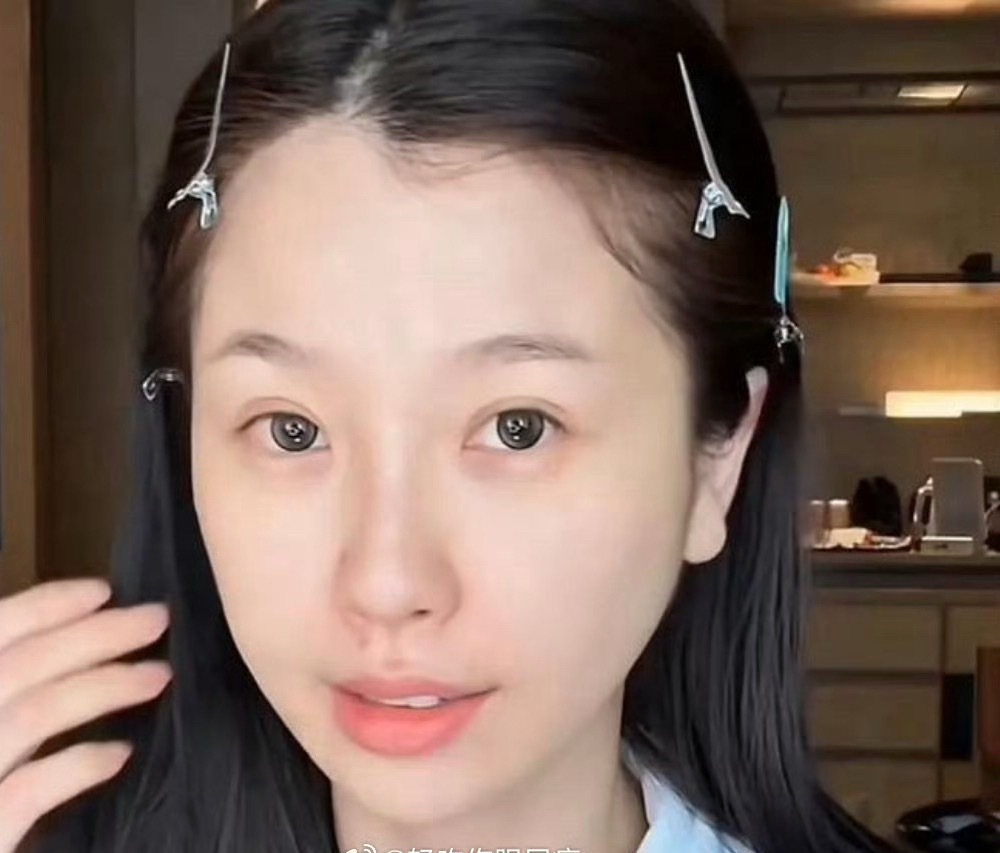 虞书欣素颜照片流出 确实很美 