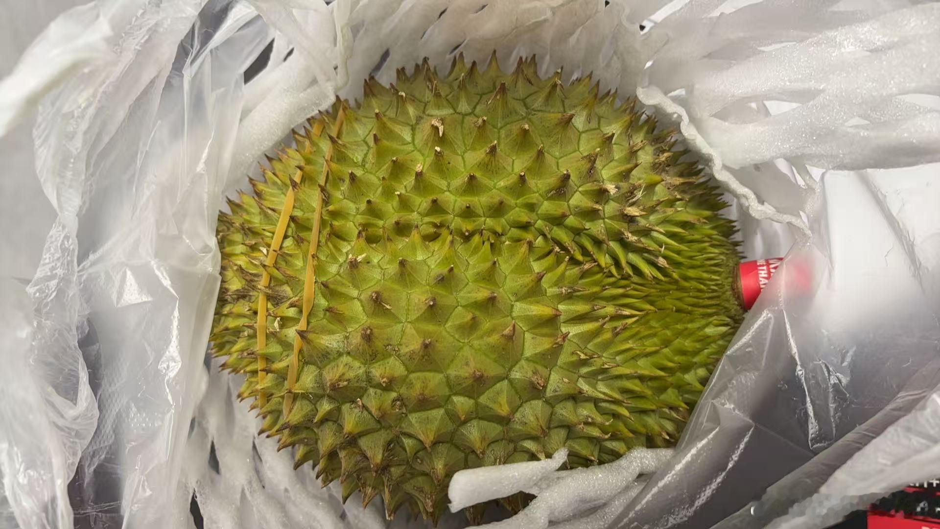 买个榴莲吃，好奇有人跟我一样觉得榴莲好闻也好吃吗 