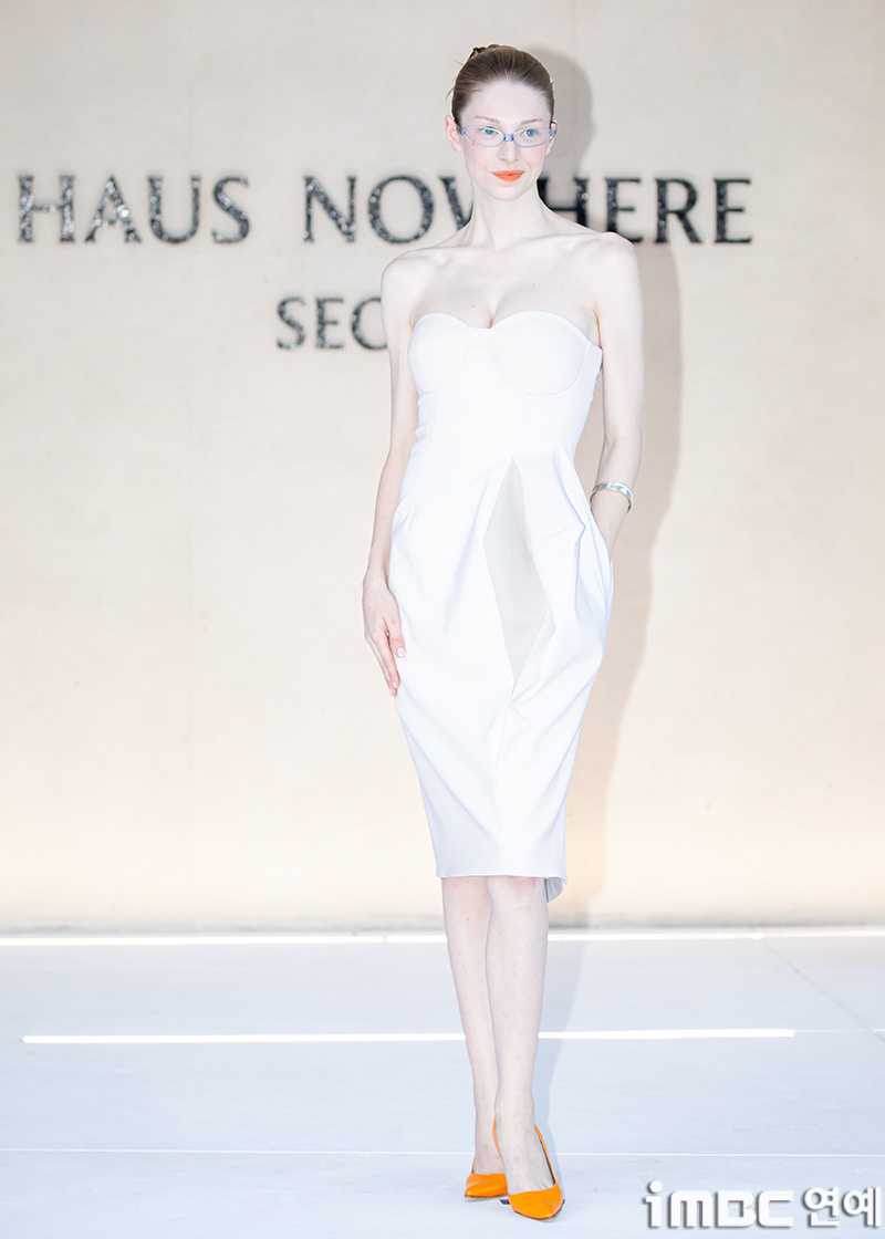 来看两位天神Hunter Schafer & Tilda Swinton 超绝鞋