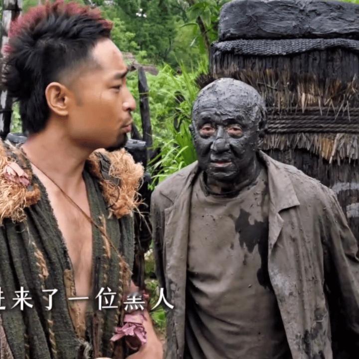 成龙20秒极速白切黑史上最快变装记录恐怕要诞生了，自己动手，泥人秒成 