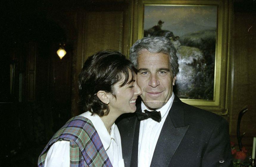 🚨🇺🇸众议院将就公开爱泼斯坦档案进行投票？！

众议院冲过终点线，刚刚宣誓