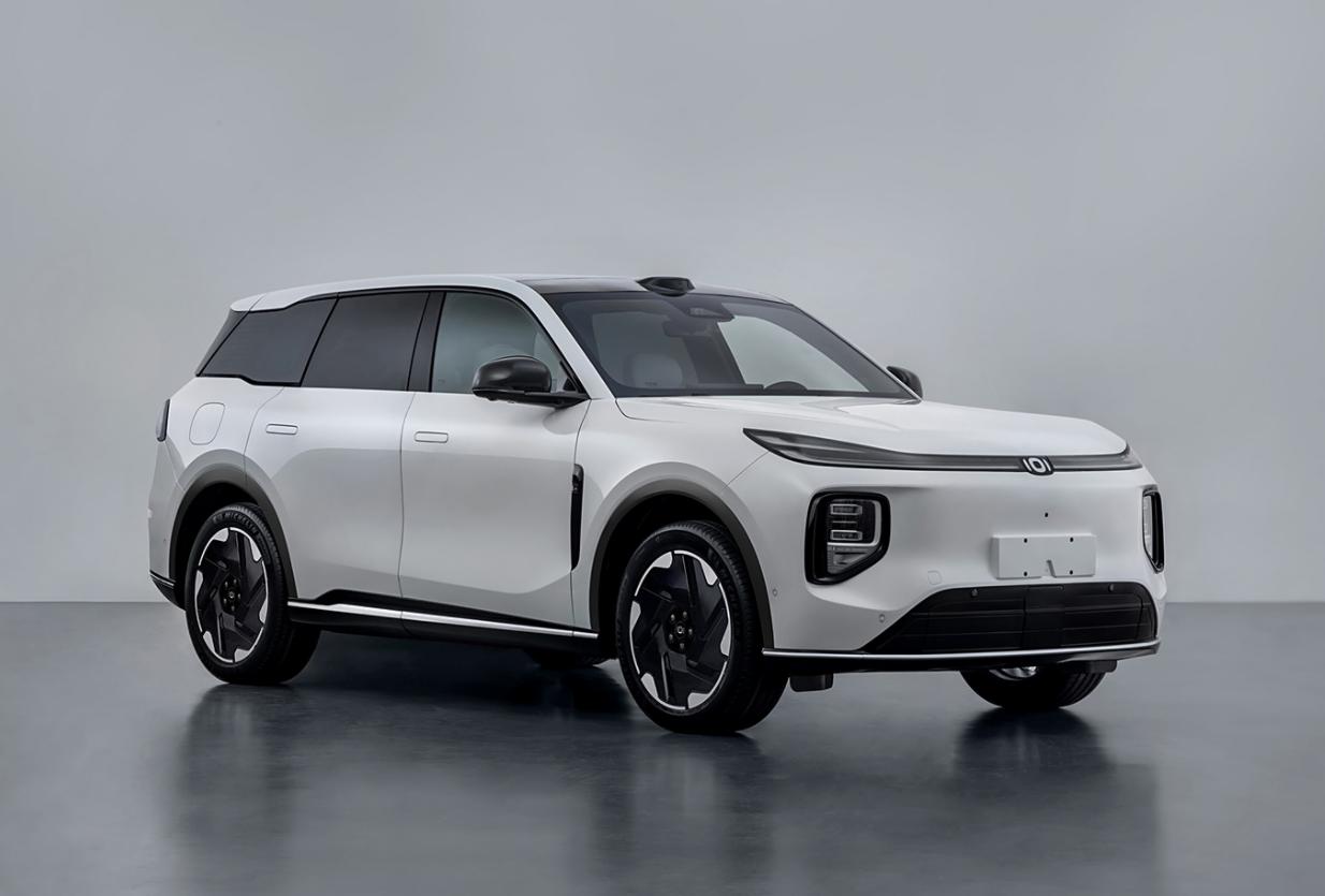 🚗【中大型SUV新选手！启源Q07能挑战理想L6吗？】💥
长安启源Q07官图