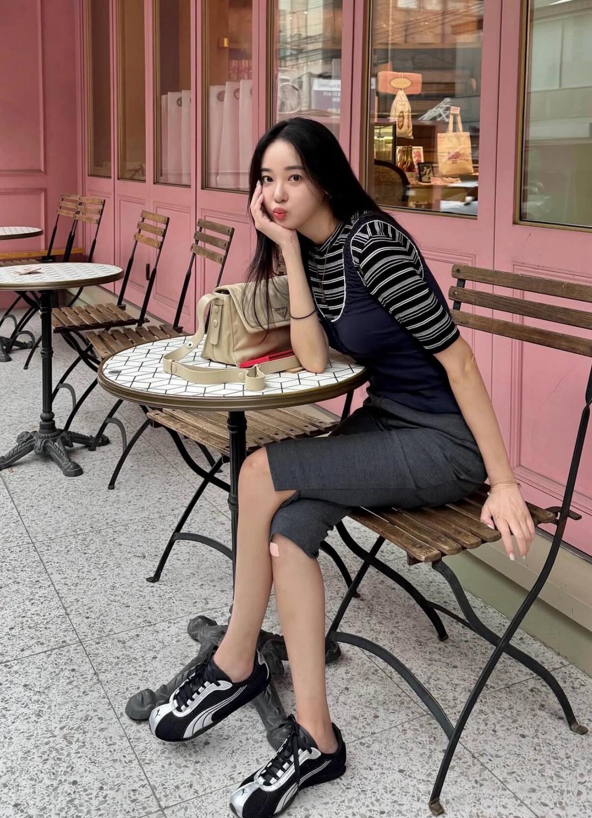 AfterSchool成员活动期间频繁去夜店不是粉丝觉得挺正常的哪个成年人不需要