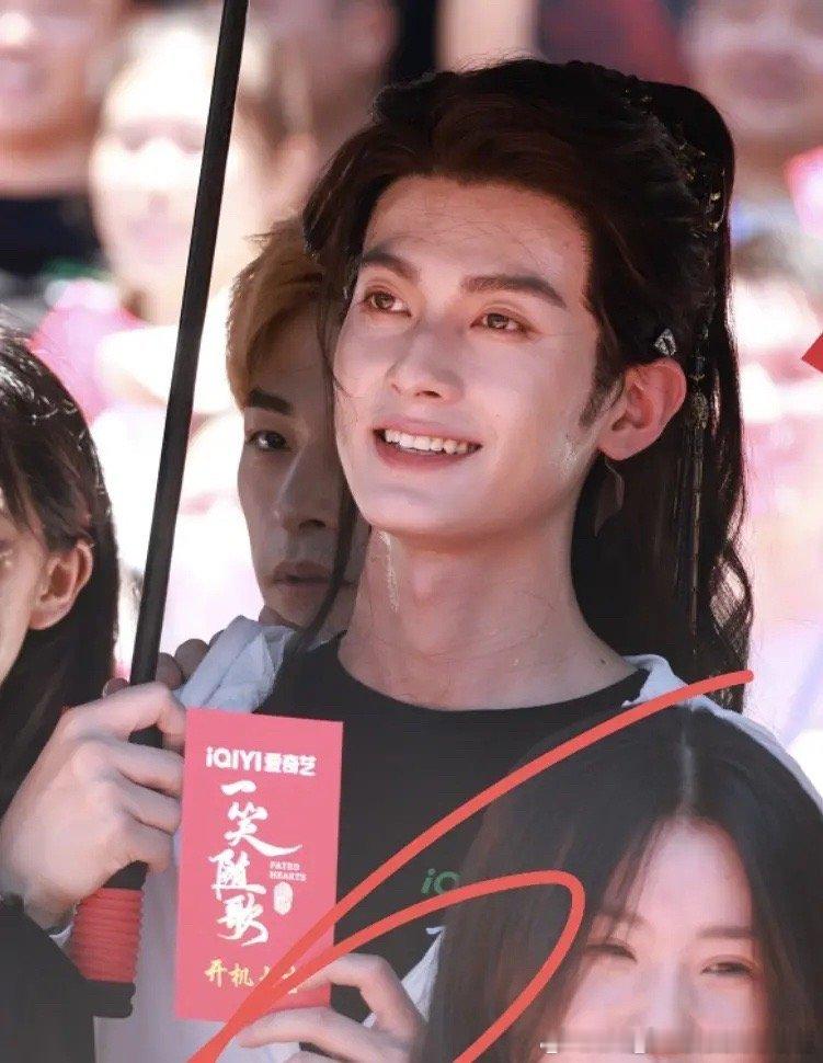 这是陈哲远还是王鹤棣[傻眼]王鹤棣怎么长这样了 ​​​