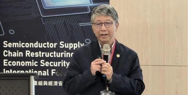 就在中国宣布7nm芯片技术实现重大突破的消息传出后，来自全球芯片代工巨头台积电的