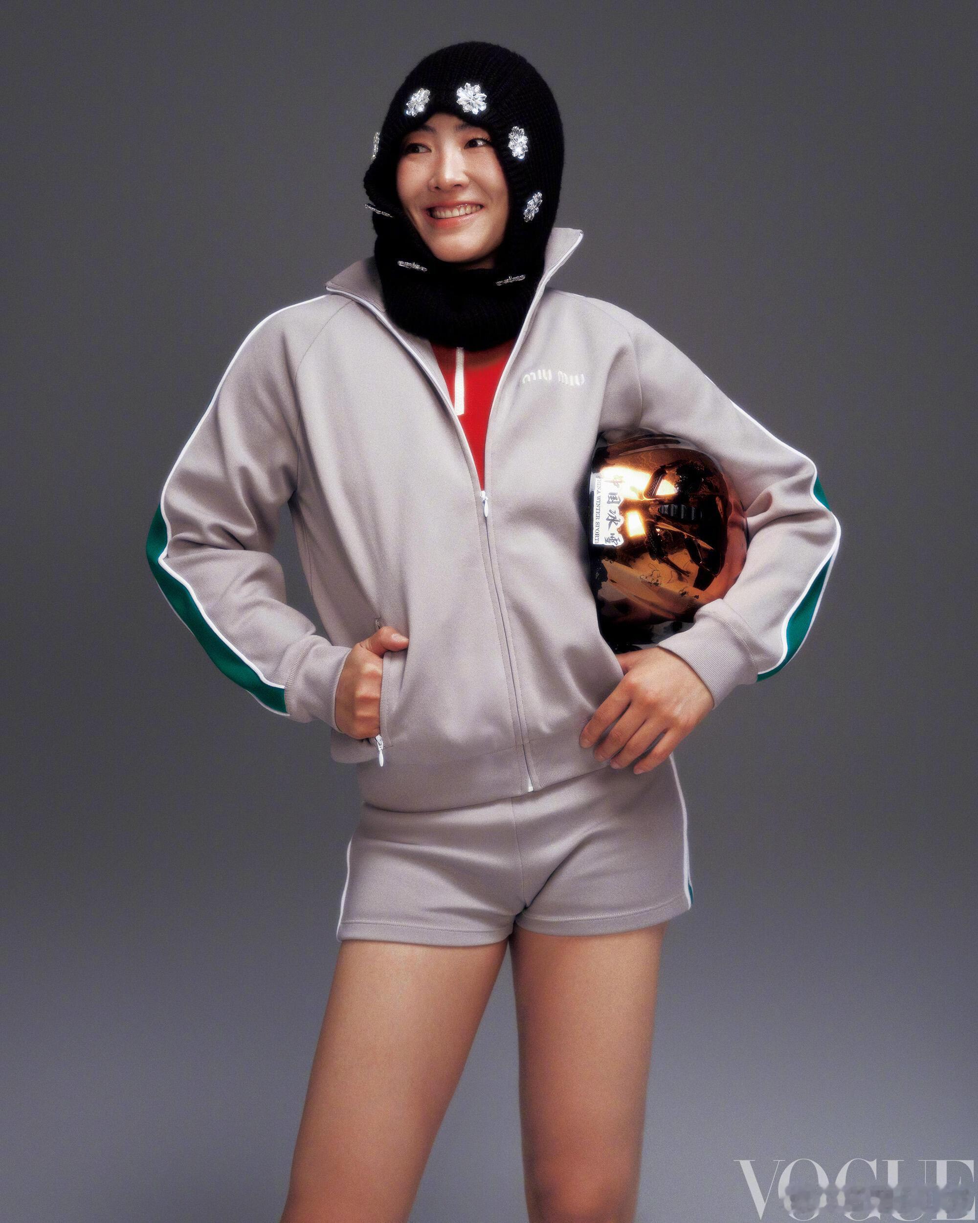 徐梦桃刚拿下冠军！VOGUE就发了时尚大片！桃子姐闪闪发光的梦想和人生，太让人敬
