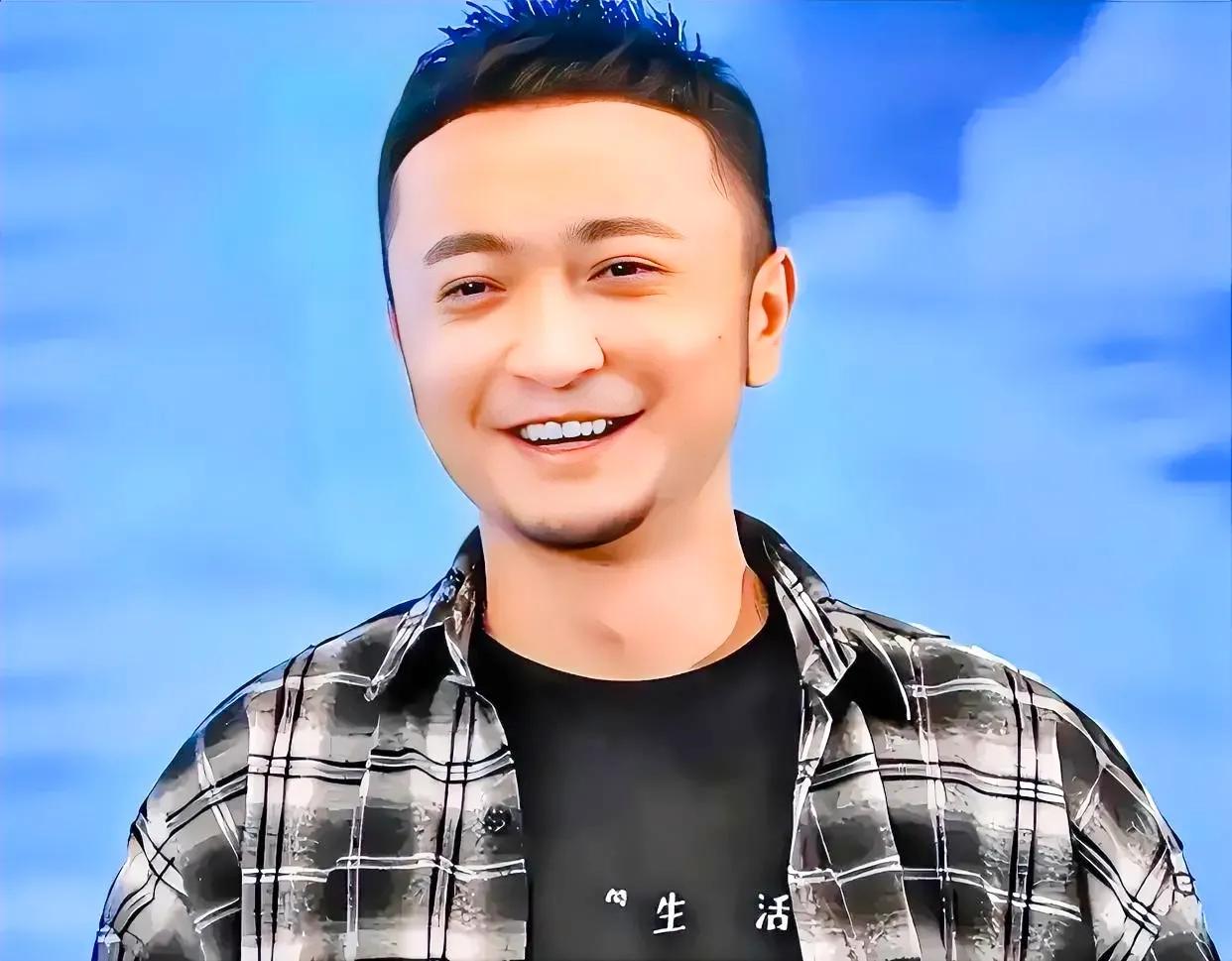 “新疆骄子”尼格买提：央视舞台上的维吾尔族“话筒”传奇



尼格买提，这个名字