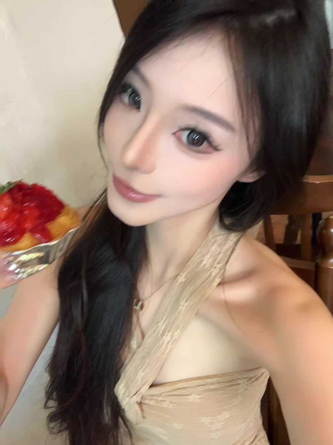 小蛋糕的作用是通往幸福和快乐 ⌯ᵔ⤙ᵔ⌯
