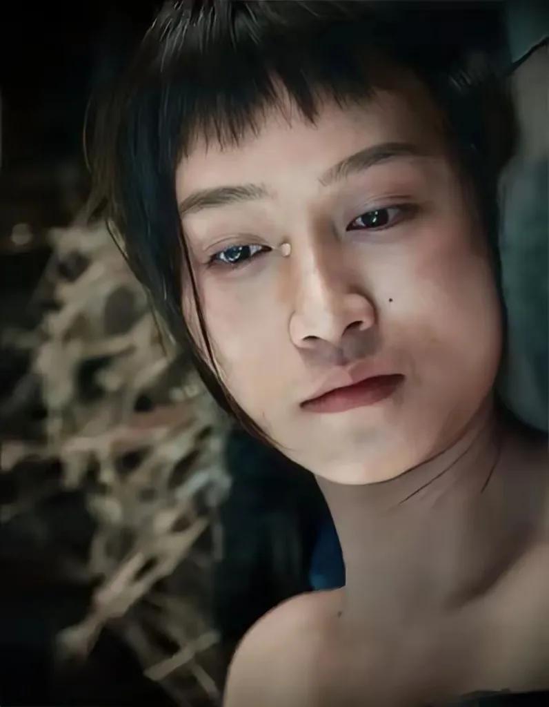 追剧《生万物》，这天牛庙村真是庙小妖怪多呢，前天睌上的剧情是枪林弹雨，昨天晚上又