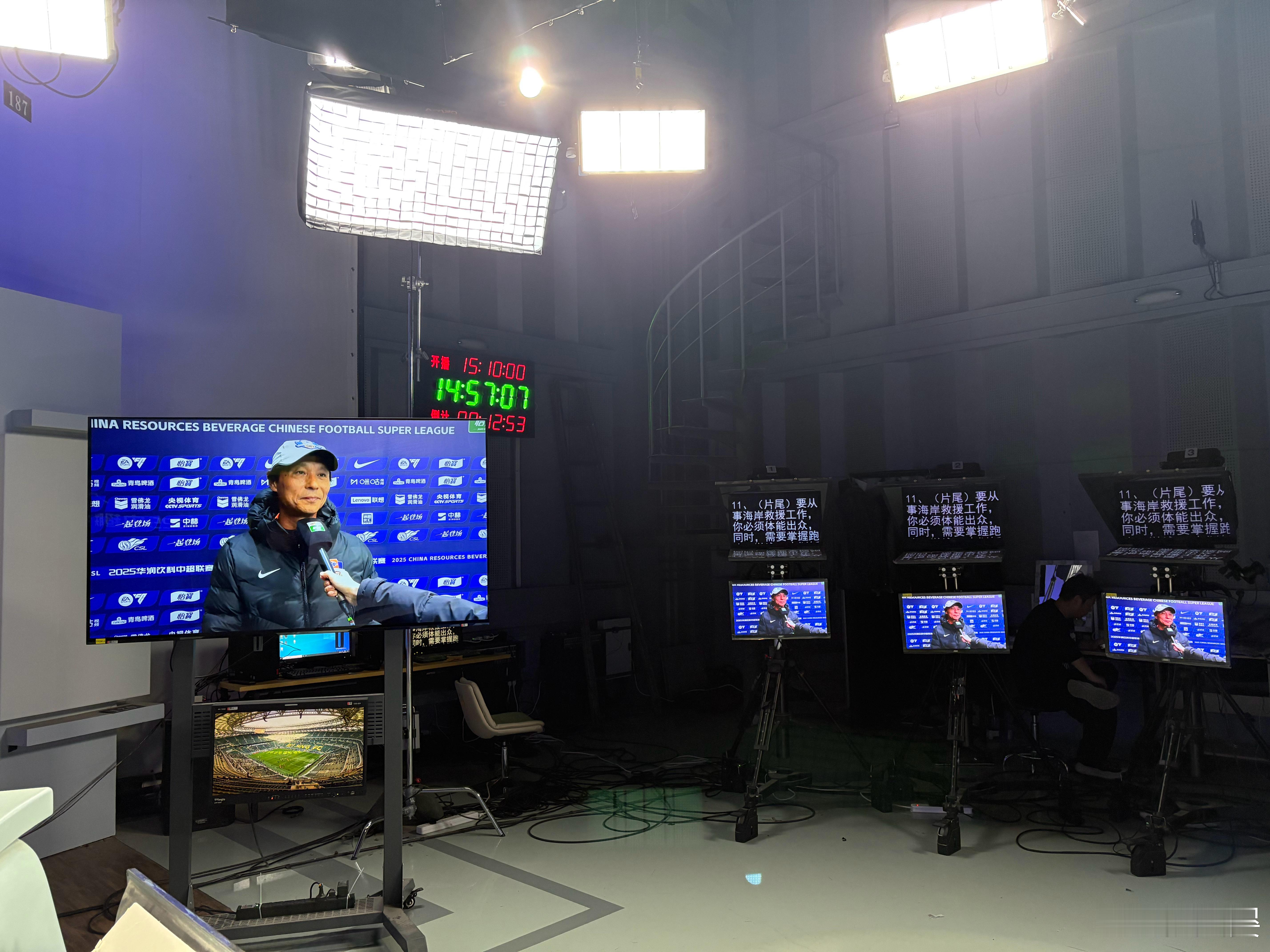 联赛最后一轮，在不同赛场一起呐喊助威最后四场，国安加油！ 