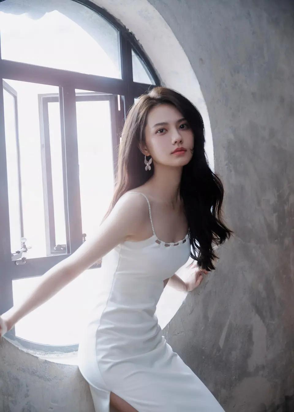 姜珮瑶是90后里非常难得的学院派底盘选手。
她的基本功扎实，可塑性极强
但她还没
