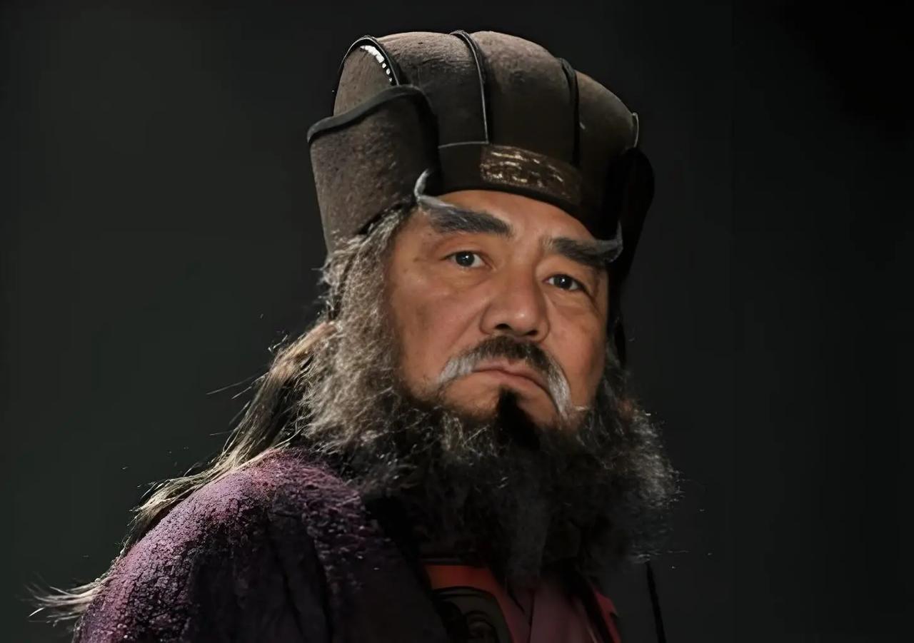 董卓3000人吃掉洛阳，不是他多牛，是那帮聪明人自己作死

汉灵帝在世的时候，专