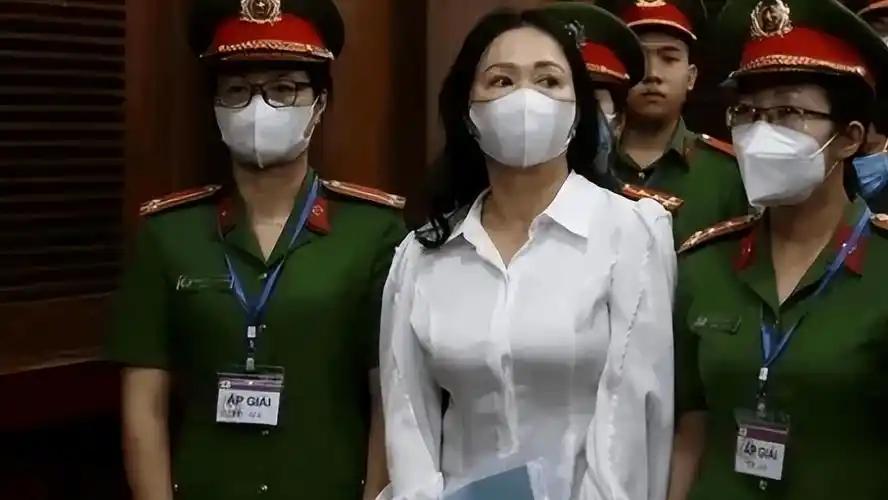 越南前首富张美兰的案子，最近又有了新进展。

张美兰，越南名为Trương Mỹ