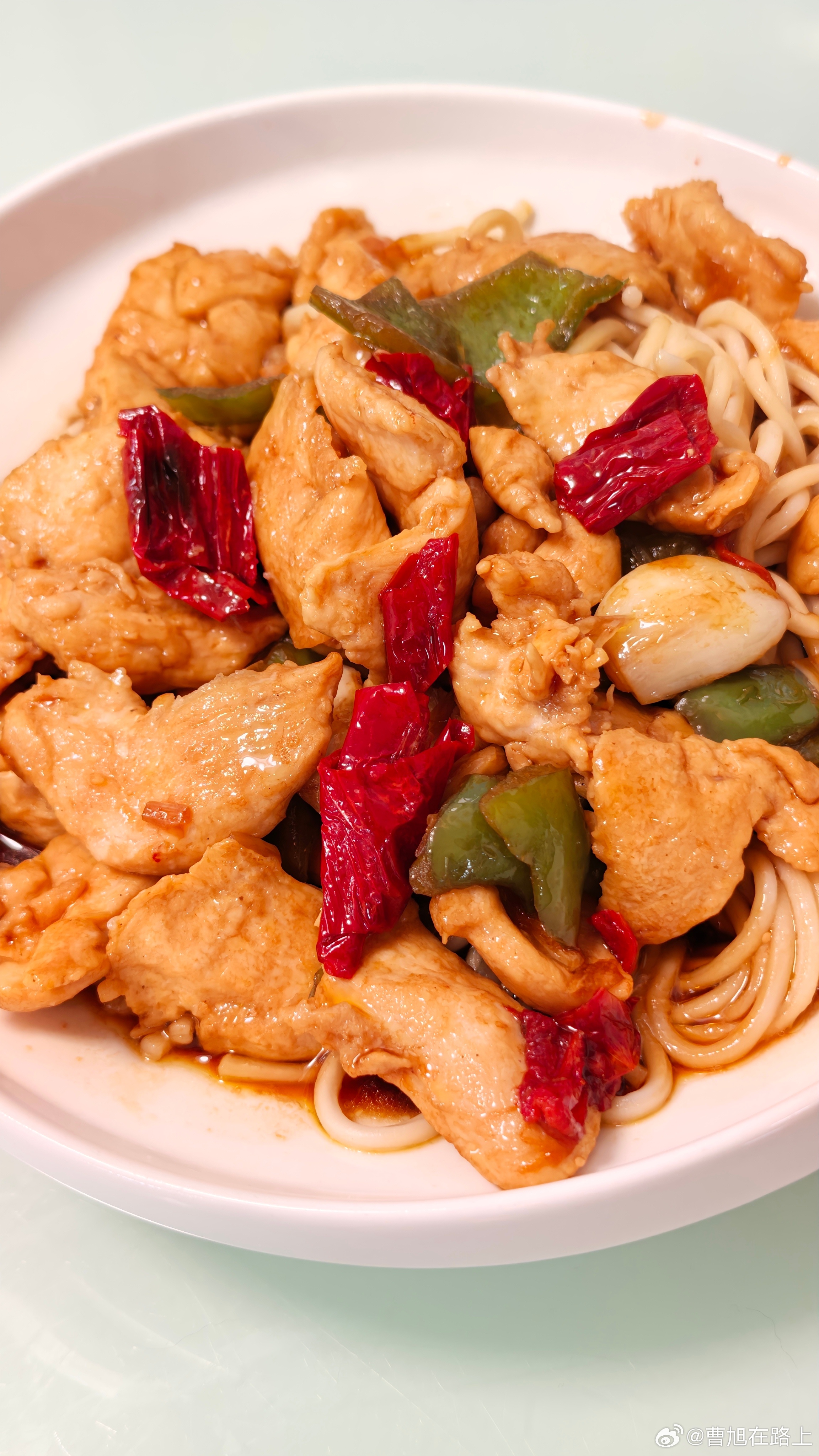 简简单单 吃个午餐食欲大增的我 还有满脸嫌弃的狗子美食 周末大家都怎么安排美食 