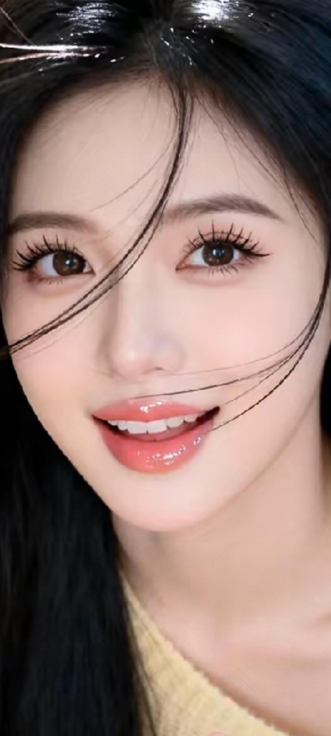 甜美笑容，元气满满，元气少女上线！😊✨