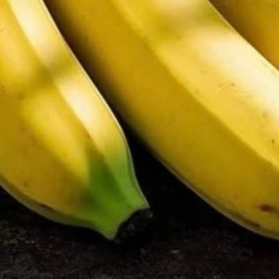 0000香蕉种植方法1. 选苗定植优先选脱毒组培苗或健壮吸芽苗，选土层深厚、排水