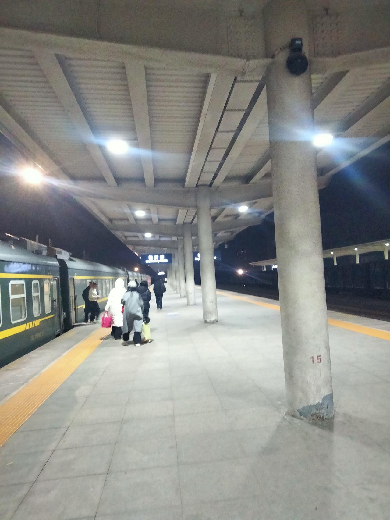 今年冬天的不同29. 你是我藏在心底的温柔，是我此生最珍贵的宝藏。往后余生，我愿