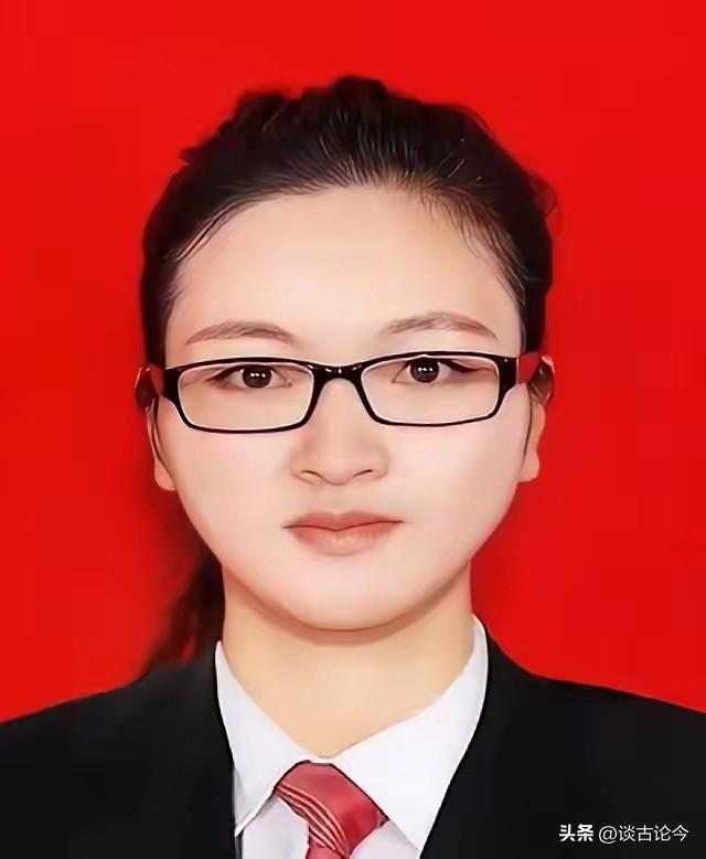 “网红局长”马瑞蓝被查：流量光环，终究遮不住违纪违法的底线
 
海原县甘城乡乡长