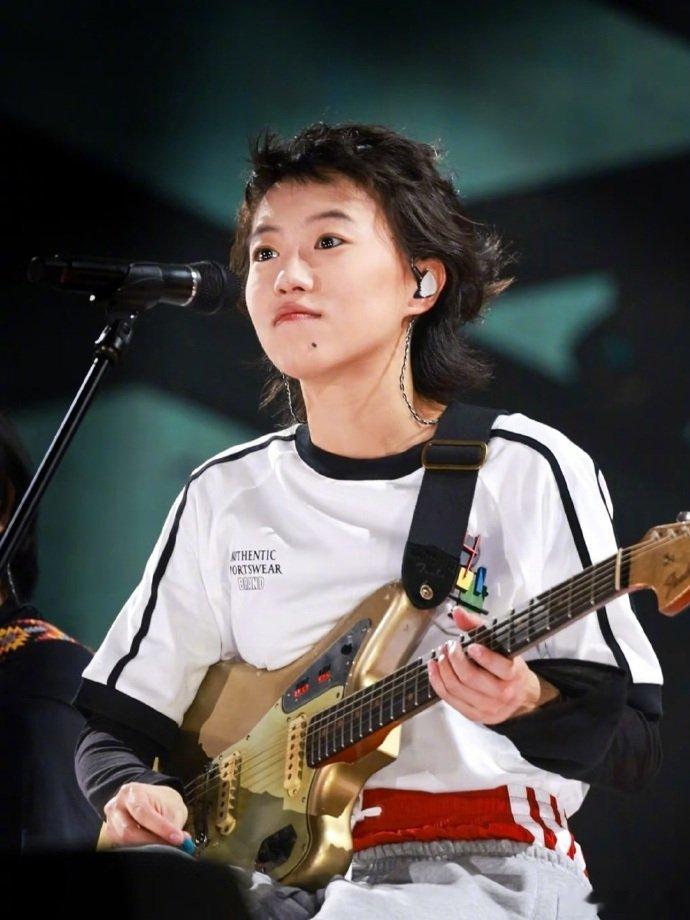 歌手都去南美买乐器了歌手2026调侃归调侃，能探索南美音乐文化，这档节目格局真的