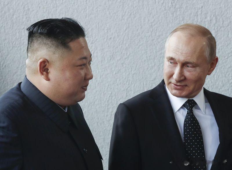 CNN拍到朝鲜士兵在俄远东一个训练基地领取支付和设备，看上去确认了韩国情报机构关