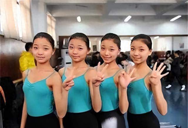 从艺考神话到夜场擦边，四姐妹结局谁看懂了？