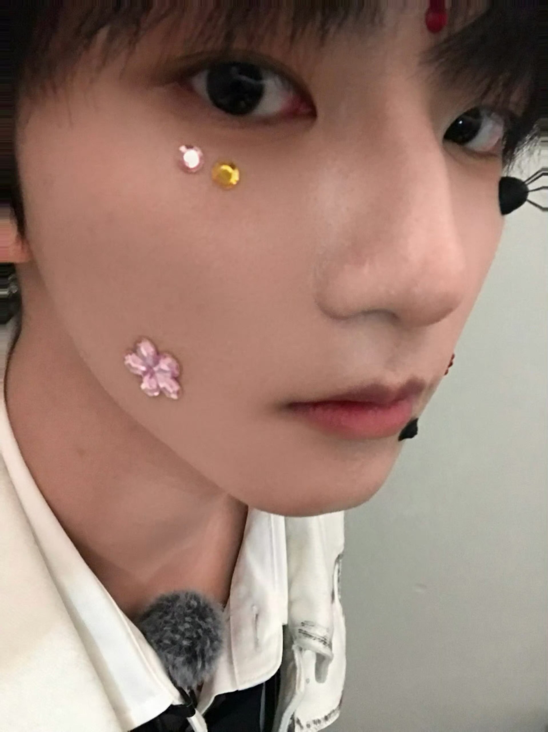 穆祉丞  穆祉丞新歌等待一切重来 🍊朝朝穆穆 希望你往后的日子里，漂亮的眼睛要