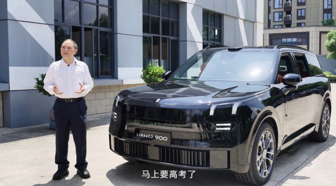 高考的号角即将吹响，莘莘学子们正站在梦想的“发车点”！此刻，不妨听听一位前辈的暖