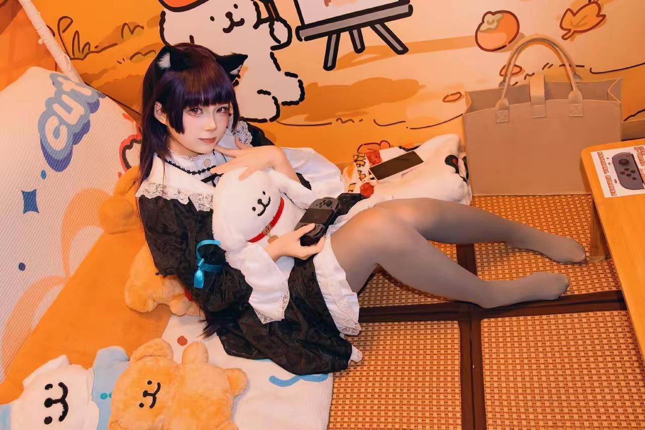 萌猫与可爱少女的温馨时光🐱💕