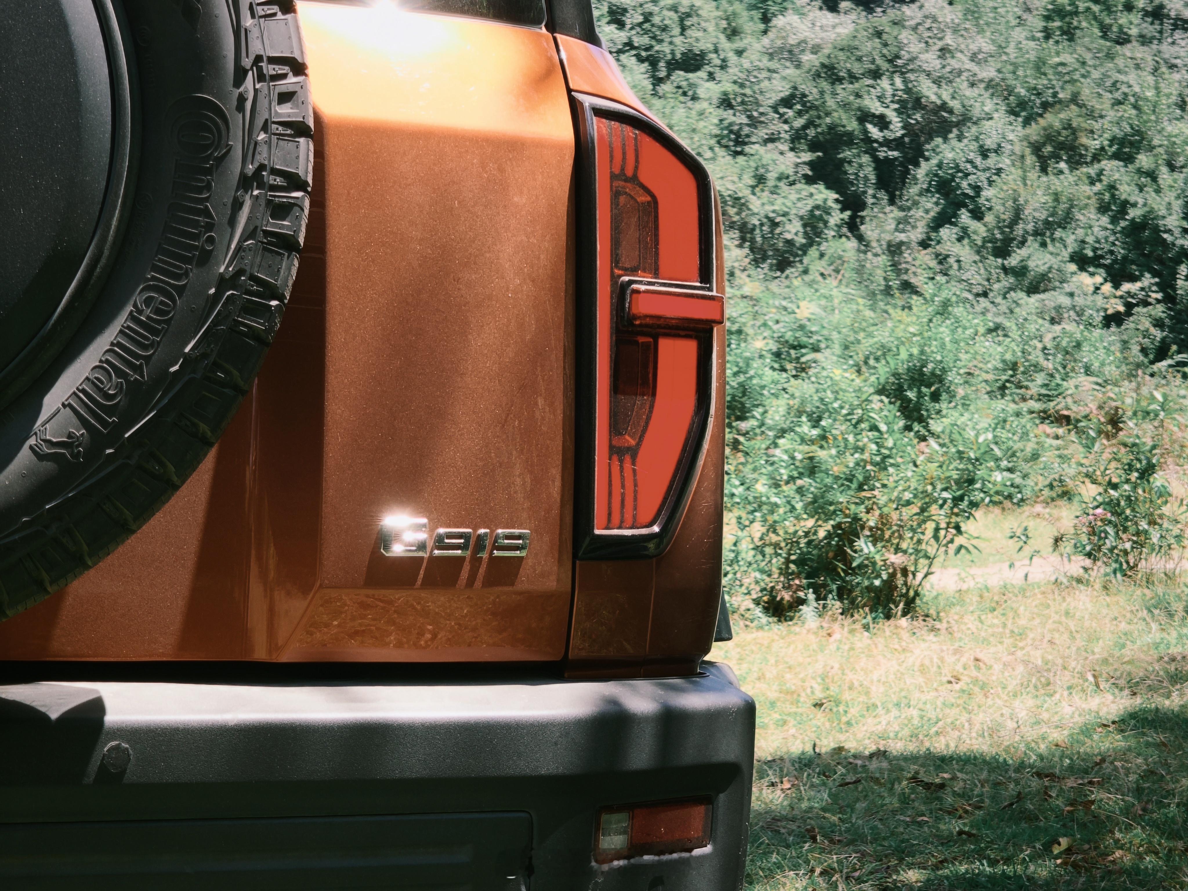 红旗 G919终于被拉到户外；不能多说，但肯定好玩；好想要啊！！红旗G919 ​