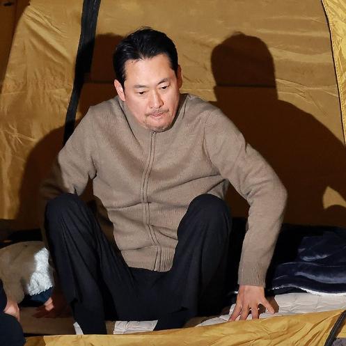 韩国政坛爆发绝食抗议！张东赫绝食五日，以死相逼李在明彻查真相

难道现在绝食已经