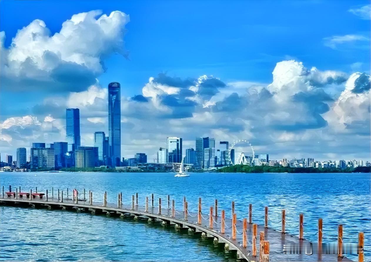心安贫亦乐，事简梦常安。
人到中年慢慢懂得，
人生真正要紧的事，其实寥寥无几。