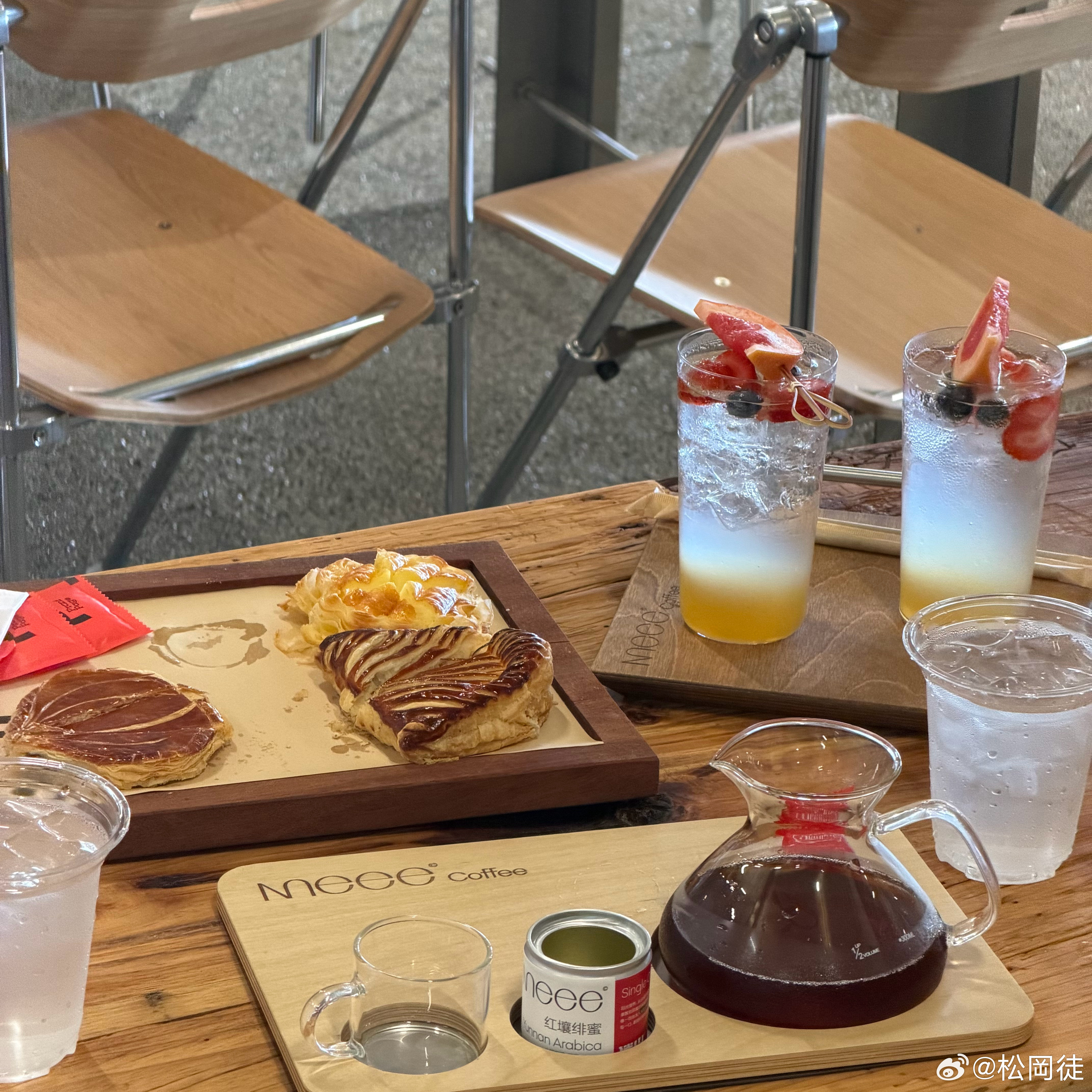 在这家书店待了三个小时好舒服 大理·马久邑