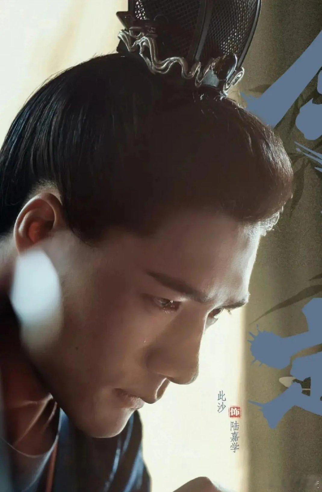 为什么现在古装头套额头都要凸起来一块，评论纷纷用图示来说明 ​​​