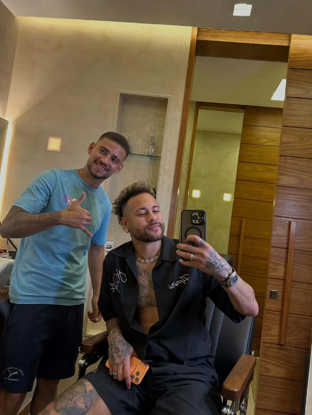 内马尔 2026新发型