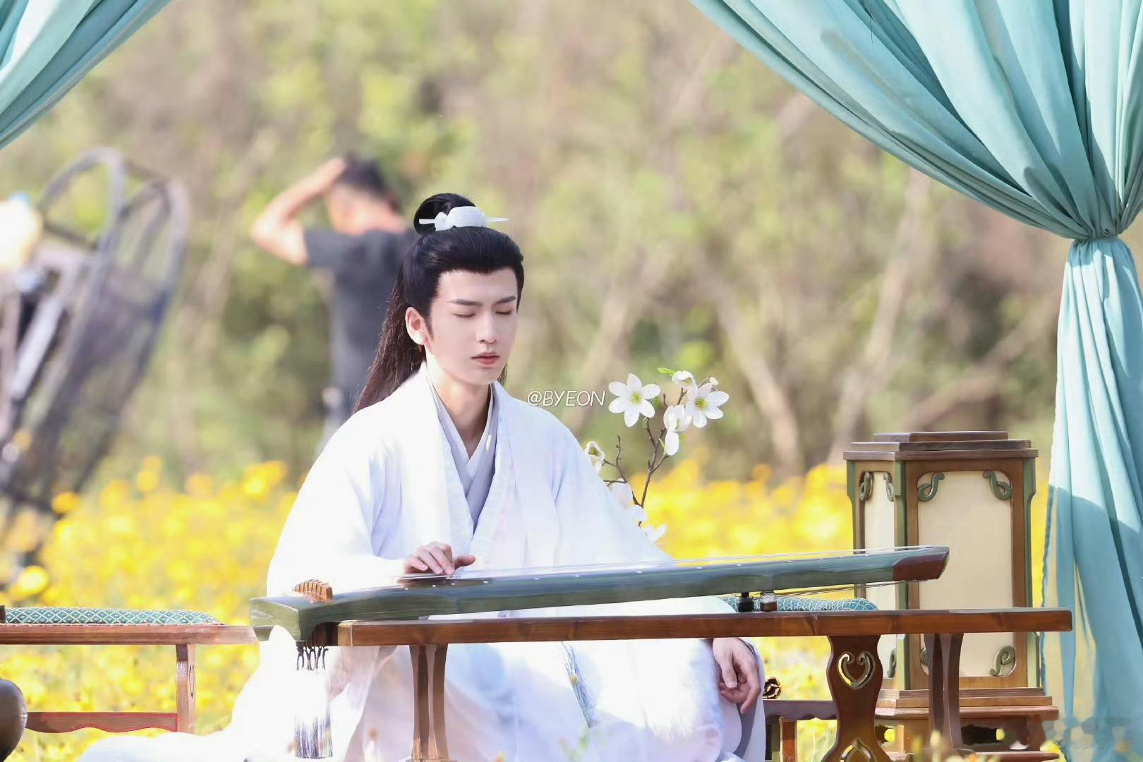 #裴文宣上朝演我上早八# 怎么裴文宣上朝的时候这么困！不过这也太真实了，毕竟这可