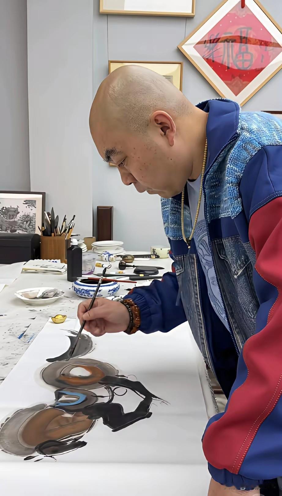 赵本山老师教出来的徒弟堪称个个身怀绝技，就连最不起眼的程野也是深藏不露，画得一手