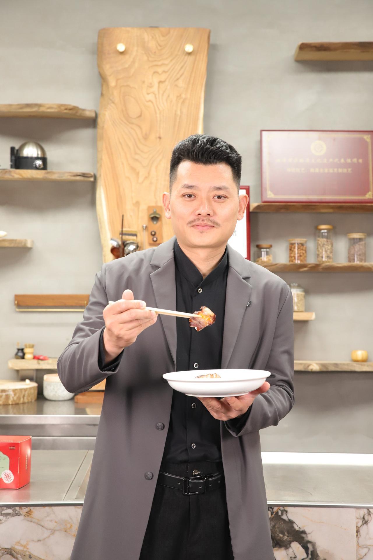 湘菜大师宾策：让沙子岭猪肉原味‌叉烧飘香世界

文/中国湘菜文化大师 邓杰

一