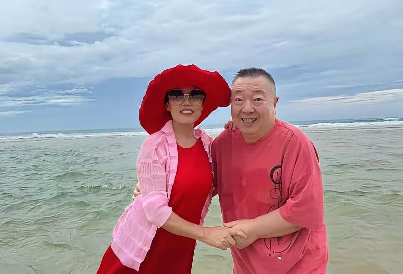 央视主持人董浩离死亡最近的一次，甚至交代了后事。董浩叔叔可是80、90后的童年回