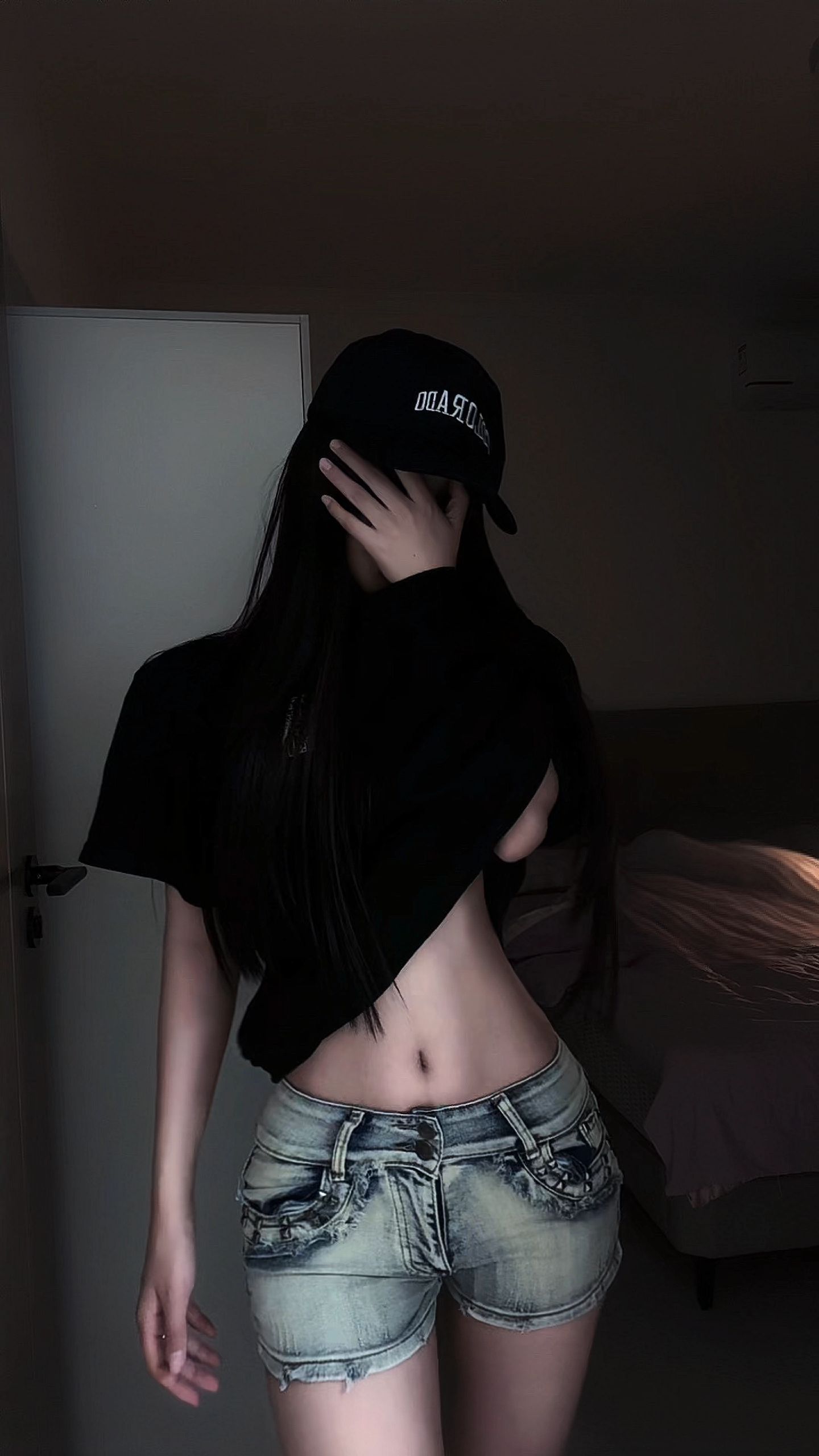 我翻了你朋友圈近照，你身材比想象中劲爆
