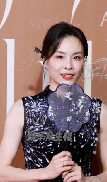 2020年，跳水皇后吴敏霞被医生叫到身边：“你先生张效诚需要抢救，病危通知书，你