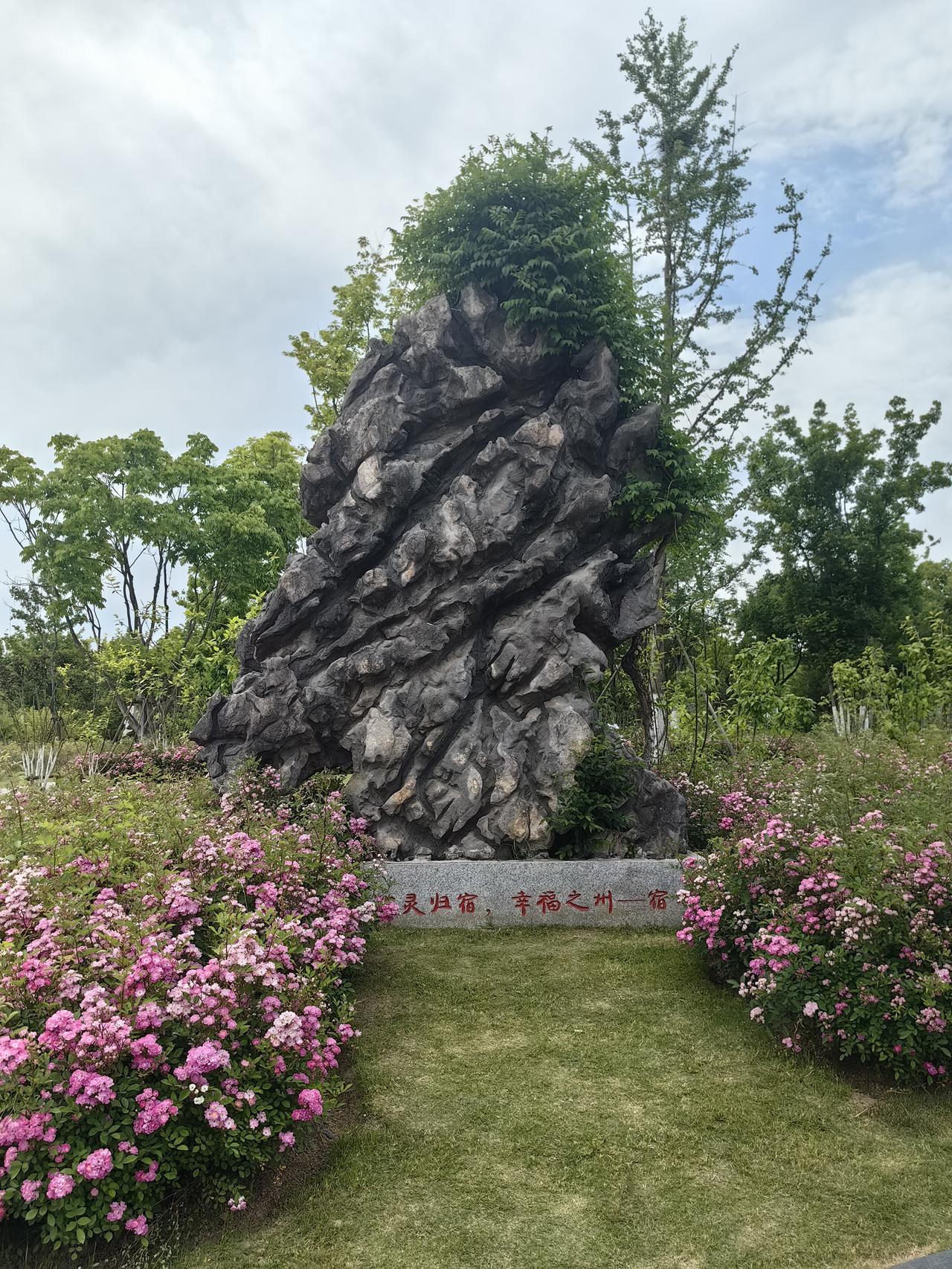 指数创新高，你为什么赔钱？
    周末与粉丝一起吃饭，多数人都说这次指数创十年