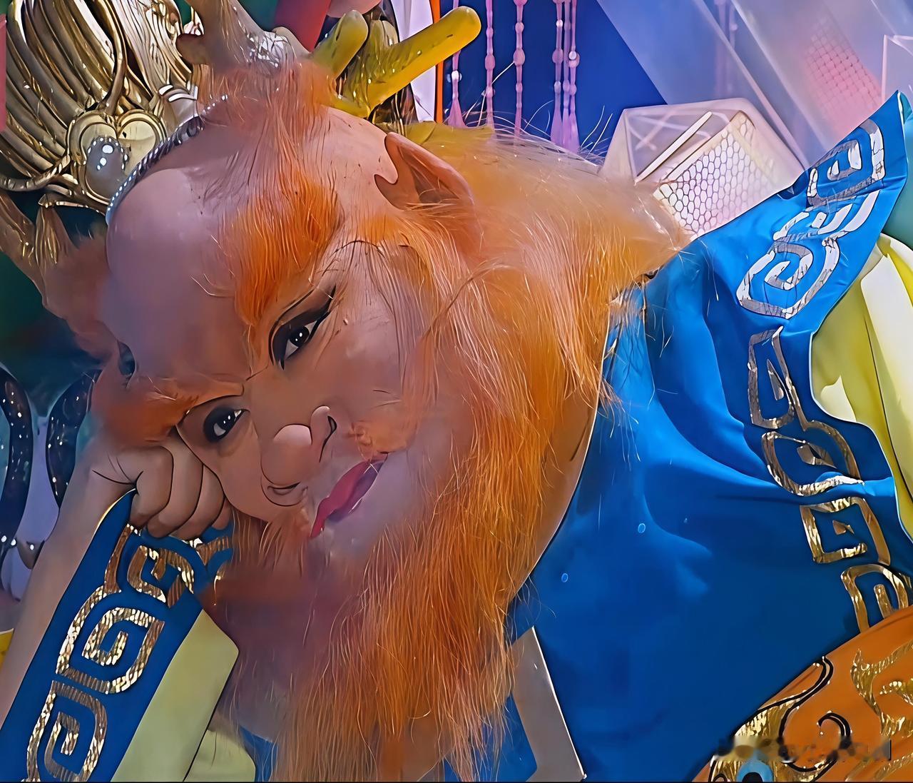 东海龙王，名敖广，又称为东海广德龙王，居住于东海海底水晶宫，他是神话传说中的龙族