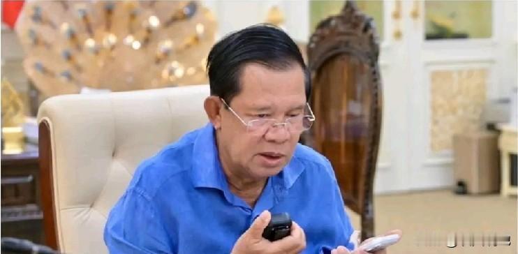 12月13日洪森要求政府关闭与泰国的过境点，以保护人民的安全，而泰国军队则不分青