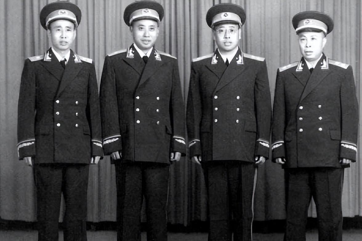 55年一位老红军因被免职回乡未获授衔，朱德彭德怀陈毅为何坚持一定要有他
1955